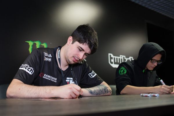 TI10: SG Esports - Dark Horses and Outright Outsiders på Inta. Photo 2